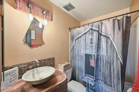 Bath - 7231 E Fairview Ave, Mesa, AZ 85208 photo 1 of 4