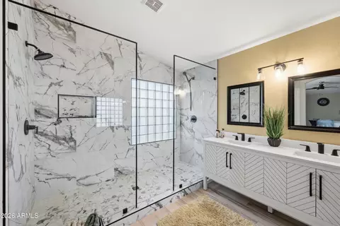 Bath - 7231 E Fairview Ave, Mesa, AZ 85208 photo 4 of 4