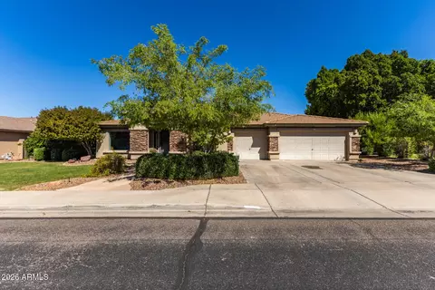 Exterior - 9904 E Monterey Ave, Mesa, AZ 85209 photo 8 of 9