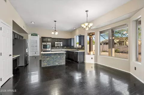 Kitchen - 9629 E Grandview St, Mesa, AZ 85207 photo 2 of 4