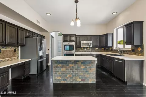 Kitchen - 9629 E Grandview St, Mesa, AZ 85207 photo 3 of 4