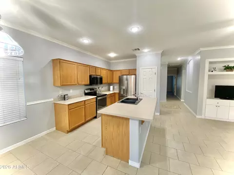 Kitchen - 9826 E Flossmoor Cir, Mesa, AZ 85208 photo 3 of 6