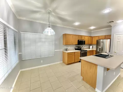 Kitchen - 9826 E Flossmoor Cir, Mesa, AZ 85208 photo 2 of 6