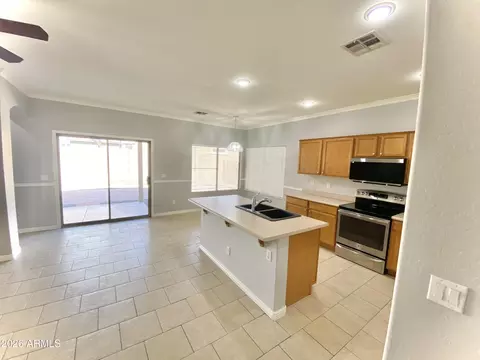 Kitchen - 9826 E Flossmoor Cir, Mesa, AZ 85208 photo 1 of 6