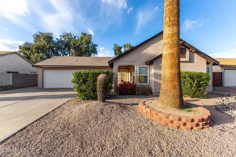 5240 W Voltaire Dr, Glendale, AZ 85304