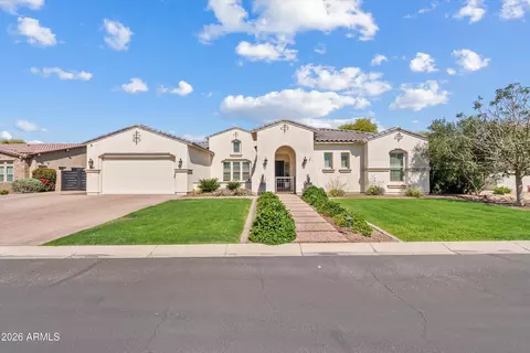 2562 E Clark Dr, Gilbert, AZ 85297