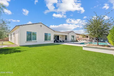 Exterior - 2562 E Clark Dr, Gilbert, AZ 85297 photo 10 of 11