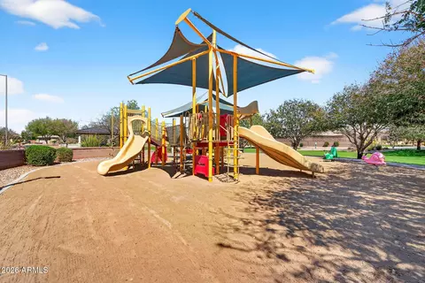 View/Area - 2312 E Mead Dr, Gilbert, AZ 85298 photo 6 of 10