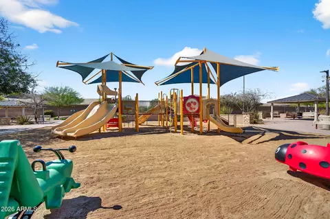 View/Area - 2312 E Mead Dr, Gilbert, AZ 85298 photo 7 of 10