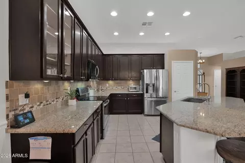 Kitchen - 9812 E Monterey Ave, Mesa, AZ 85209 photo 3 of 4