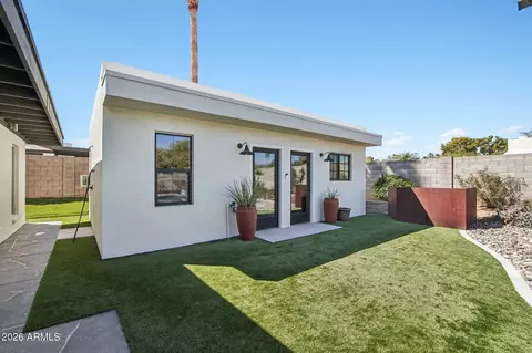 Exterior - 3336 E Hatcher Rd, Phoenix, AZ 85028 photo 1 of 6