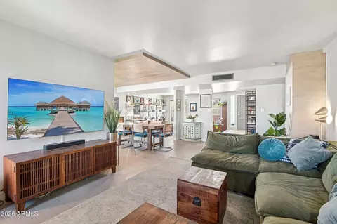 Living - 3336 E Hatcher Rd, Phoenix, AZ 85028 photo 2 of 3