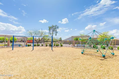 View/Area - 747 E Charlevoix Ave, Gilbert, AZ 85297 photo 5 of 7