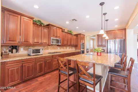 Kitchen - 747 E Charlevoix Ave, Gilbert, AZ 85297 photo 3 of 9