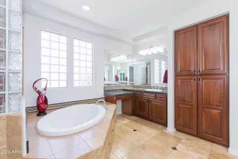 Bath - 747 E Charlevoix Ave, Gilbert, AZ 85297 photo 7 of 17