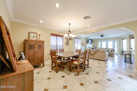 Dining - 16429 S 33rd St, Phoenix, AZ 85048 photo 2 of 3