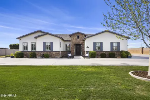 3020 S Diamond Dr, Chandler, AZ 85286