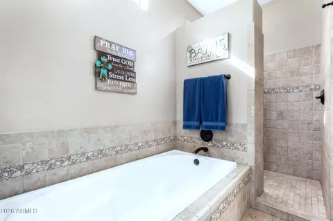 Bath - 4217 Edgemont Ave, Phoenix, AZ 85008 photo 1 of 3