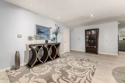 Entry Way - 417 E Beck Ln, Phoenix, AZ 85022 photo 1 of 1