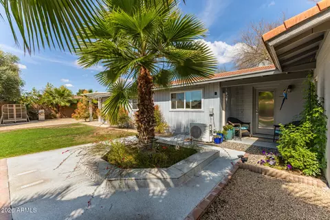 Exterior - 417 E Beck Ln, Phoenix, AZ 85022 photo 5 of 12
