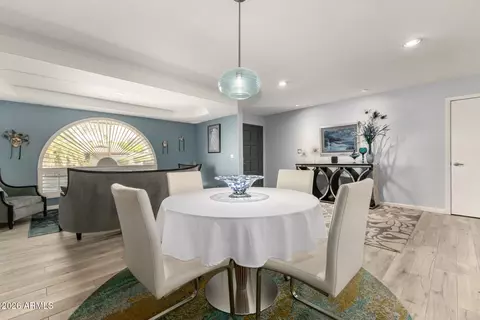 Dining - 417 E Beck Ln, Phoenix, AZ 85022 photo 1 of 1