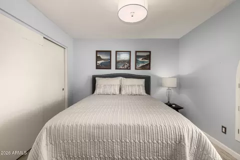 Bedroom - 417 E Beck Ln, Phoenix, AZ 85022 photo 2 of 4