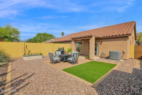 Exterior - 2250 E Deer Valley Rd #94, Phoenix, AZ 85024 photo 5 of 8
