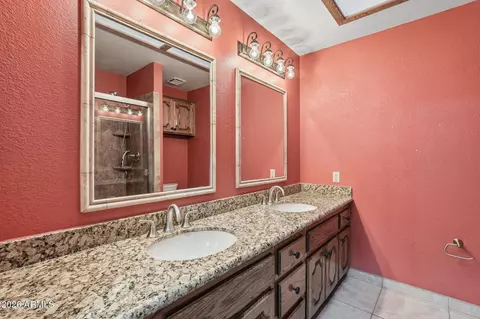 Bath - 602 E Carver Rd, Tempe, AZ 85284 photo 3 of 6