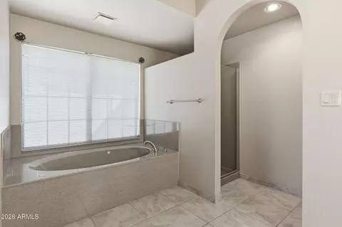 Bath - 602 E Carver Rd, Tempe, AZ 85284 photo 1 of 6