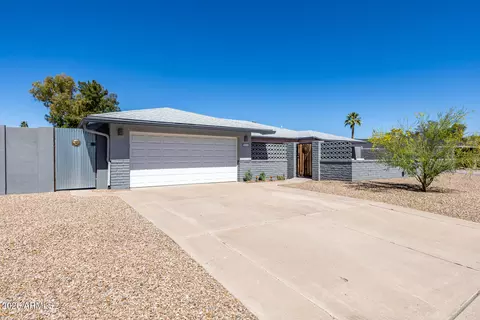 Exterior - 644 E La Jolla Dr, Tempe, AZ 85282 photo 2 of 9