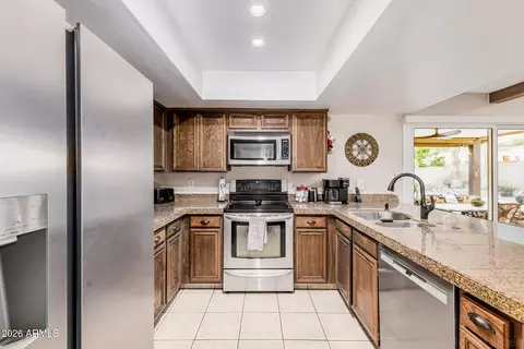 Kitchen - 4302 E Cherokee St, Phoenix, AZ 85044 photo 2 of 2