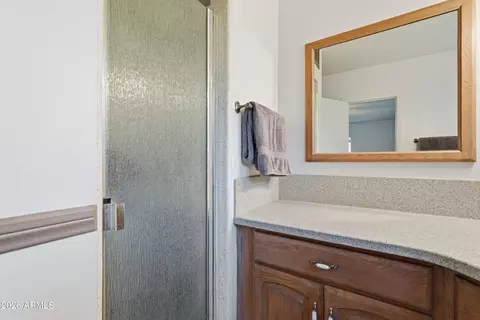 Bath - 5711 N 12th Ave, Phoenix, AZ 85013 photo 2 of 4