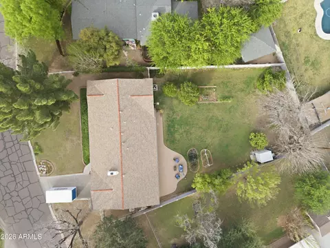 View/Area - 5711 N 12th Ave, Phoenix, AZ 85013 photo 2 of 2