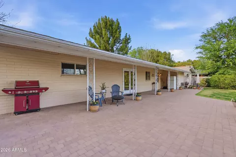 Exterior - 5711 N 12th Ave, Phoenix, AZ 85013 photo 3 of 6