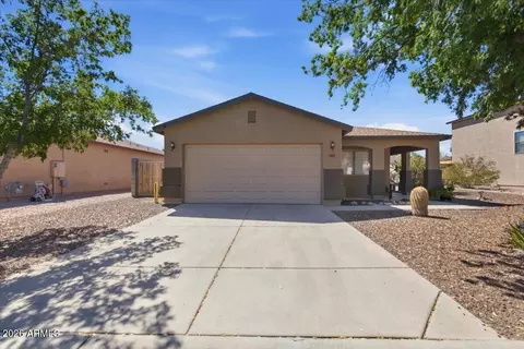 1057 E Silversmith Trl, San Tan Valley, AZ 85143