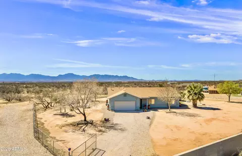 638 E Birch St, Huachuca City, AZ 85616