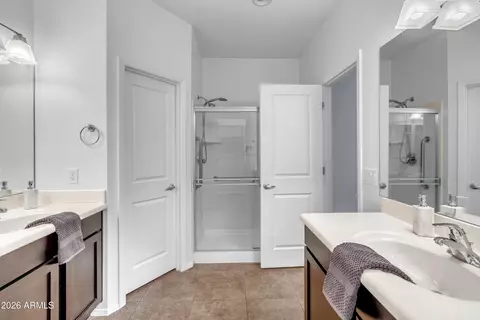 Bath - 3113 E Danbury Rd #26, Phoenix, AZ 85032 photo 2 of 4