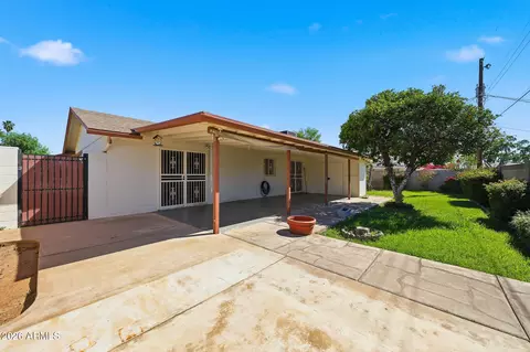 Exterior - 6708 N 41st Ln, Phoenix, AZ 85019 photo 3 of 9