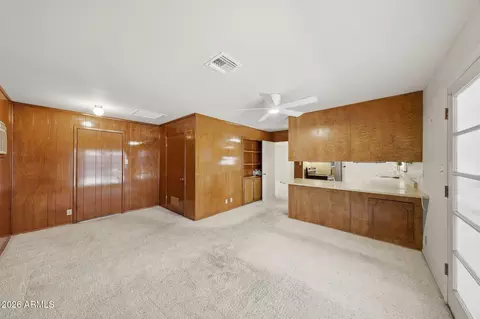 Living - 6708 N 41st Ln, Phoenix, AZ 85019 photo 2 of 8