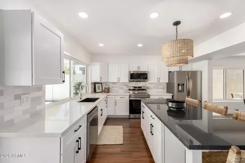 Kitchen - 1546 E Windjammer Way, Tempe, AZ 85283 photo 2 of 3