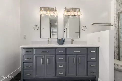 Bath - 1546 E Windjammer Way, Tempe, AZ 85283 photo 2 of 4