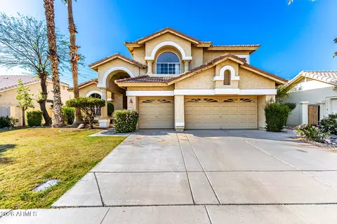 2042 E Dias Dr, Gilbert, AZ 85234