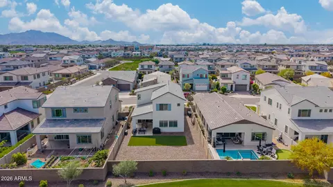 View/Area - 1478 E Lodgepole Dr, Gilbert, AZ 85298 photo 7 of 10