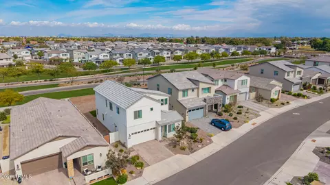 View/Area - 1478 E Lodgepole Dr, Gilbert, AZ 85298 photo 5 of 10