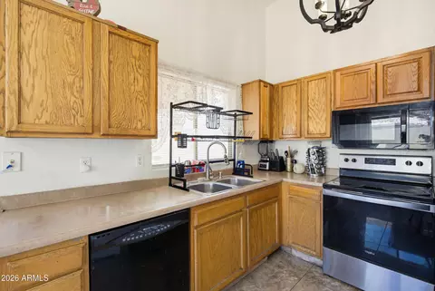 Kitchen - 6311 W Williams St, Phoenix, AZ 85043 photo 2 of 2