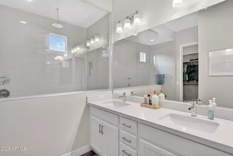 Bath - 3835 E Austin Dr, Gilbert, AZ 85296 photo 1 of 5