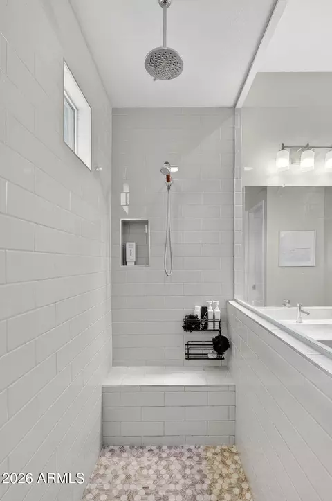 Bath - 3835 E Austin Dr, Gilbert, AZ 85296 photo 3 of 5