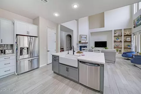 Kitchen - 3978 E Hashknife Rd, Phoenix, AZ 85050 photo 3 of 3
