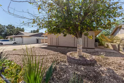 Exterior - 2537 E La Jolla Dr, Tempe, AZ 85282 photo 2 of 7