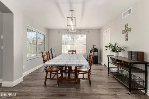 Dining - 314 S Sandstone St, Gilbert, AZ 85296 photo 1 of 3
